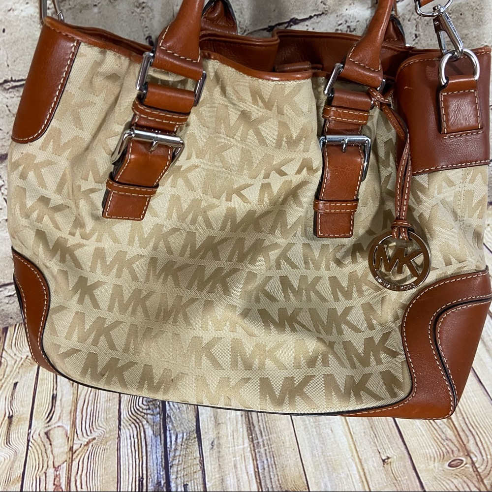 Michael Khors signature large tote purse